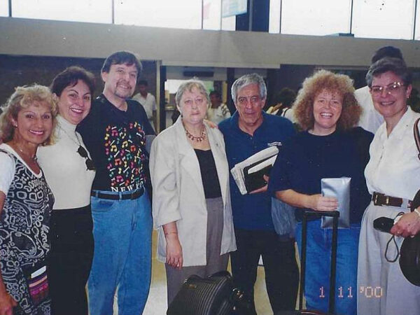 N. Patkin (Australia), Clisis (São Paulo) y Bruce Anderson, Roberta Centurion, Caroline F. y Pat E’ Cole (EE. UU.)